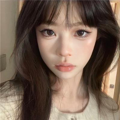 等爱的女神